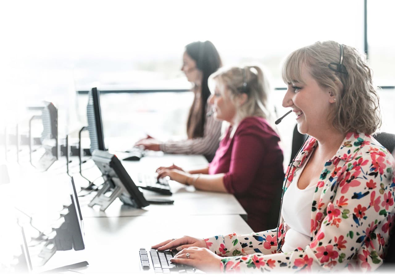 Lady in call center